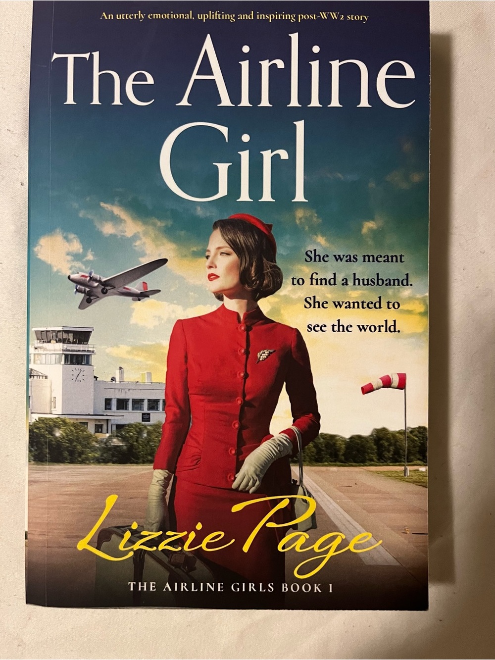 📚 3 for $20 | The Airline Girl by Lizzie Page Paperback Novel